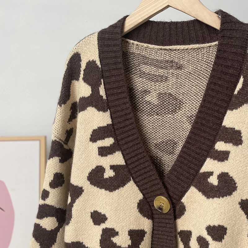 Hirsionsan-cárdigan de leopardo de punto suave para mujer, suéter corto Y2k con cuello en V, ropa cálida de gran tamaño, Otoño, 2023